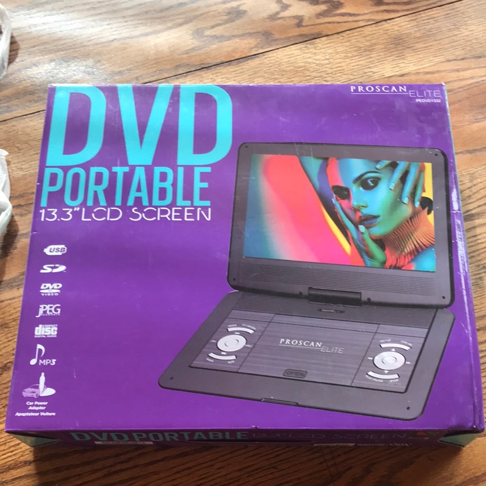 13.3” Portable DVD Player - Black pros an elite